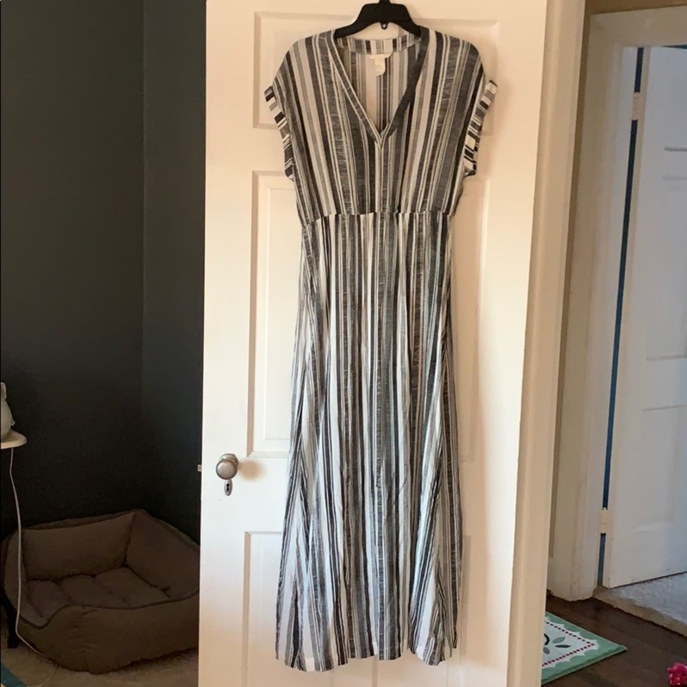 Short sleeve maxi dress